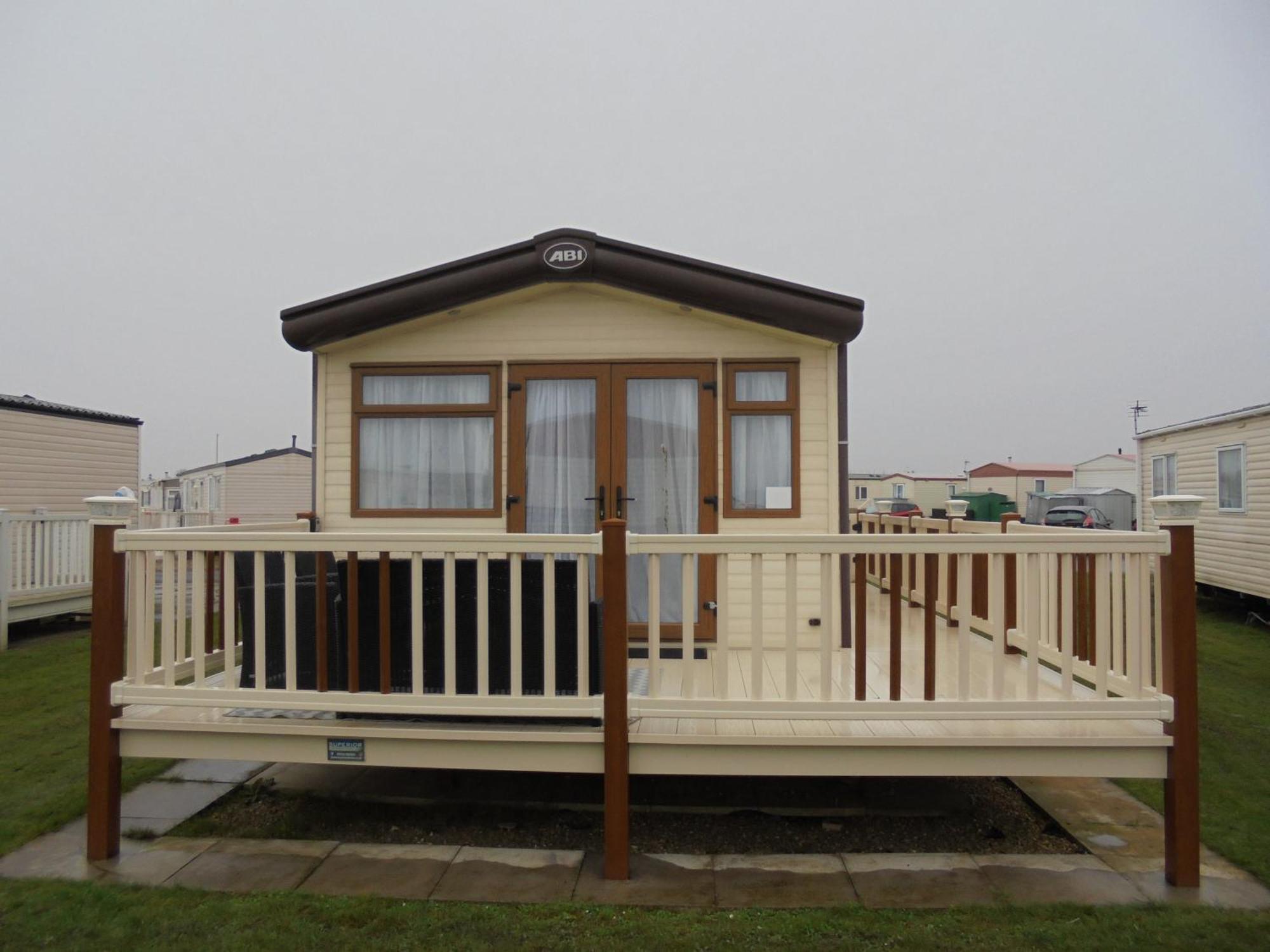 The Grange Ingoldmells: Elan 6 Berth, Central Heated, Wrap Around Decking Екстер'єр фото