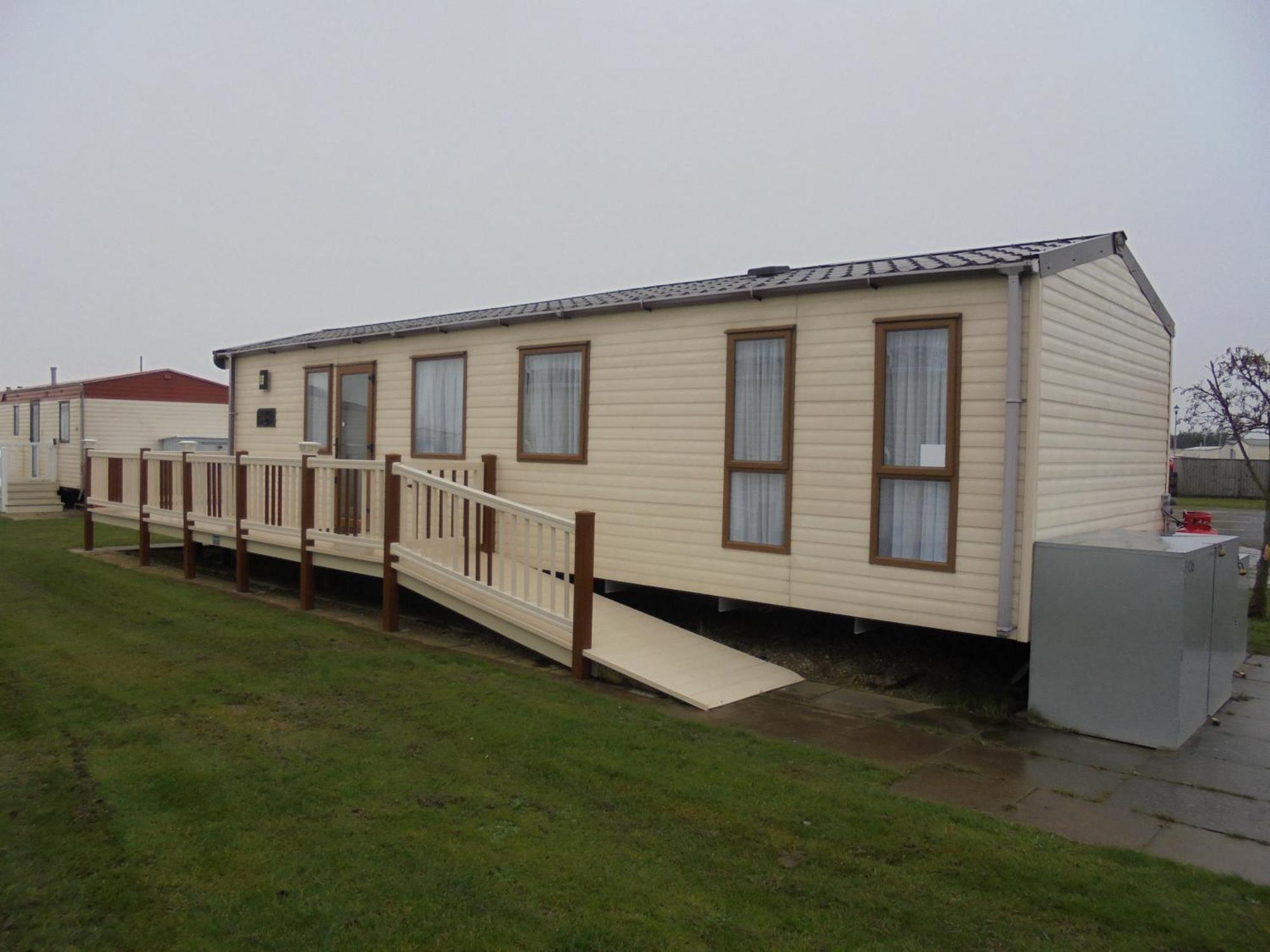 The Grange Ingoldmells: Elan 6 Berth, Central Heated, Wrap Around Decking Екстер'єр фото