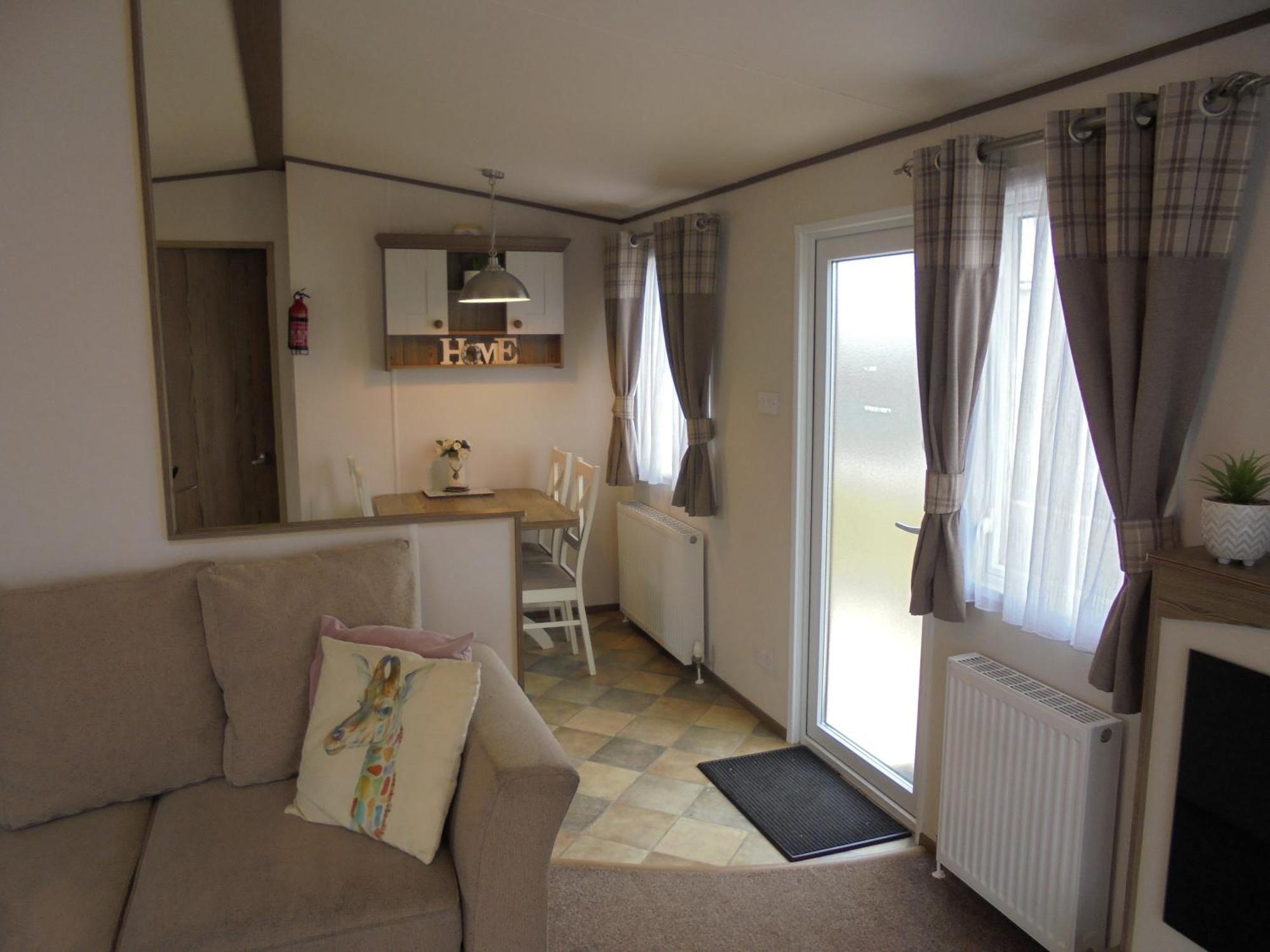 The Grange Ingoldmells: Elan 6 Berth, Central Heated, Wrap Around Decking Екстер'єр фото
