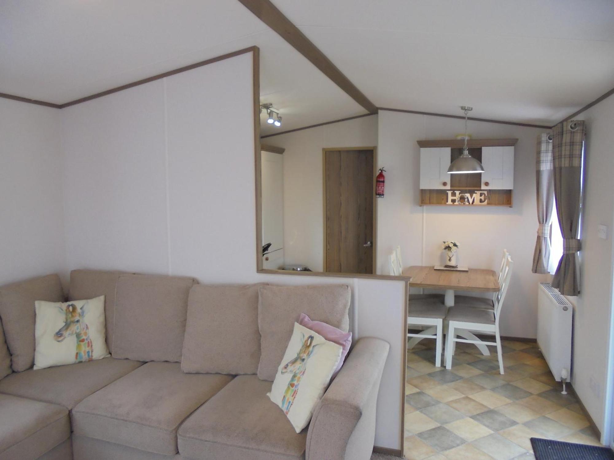 The Grange Ingoldmells: Elan 6 Berth, Central Heated, Wrap Around Decking Екстер'єр фото
