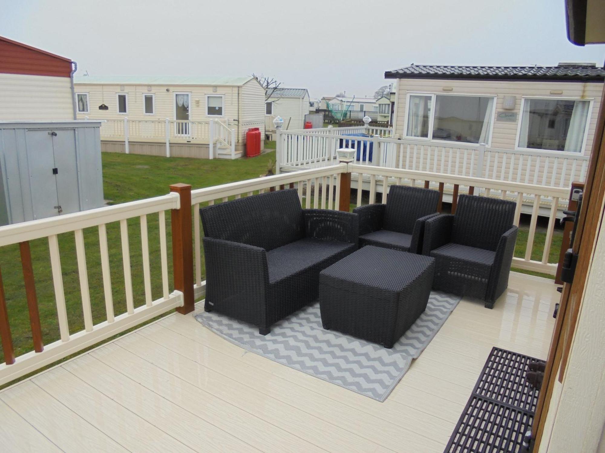 The Grange Ingoldmells: Elan 6 Berth, Central Heated, Wrap Around Decking Екстер'єр фото